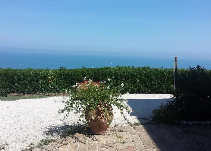 Ristorante Country House Isolabelgatto 酒店 法诺